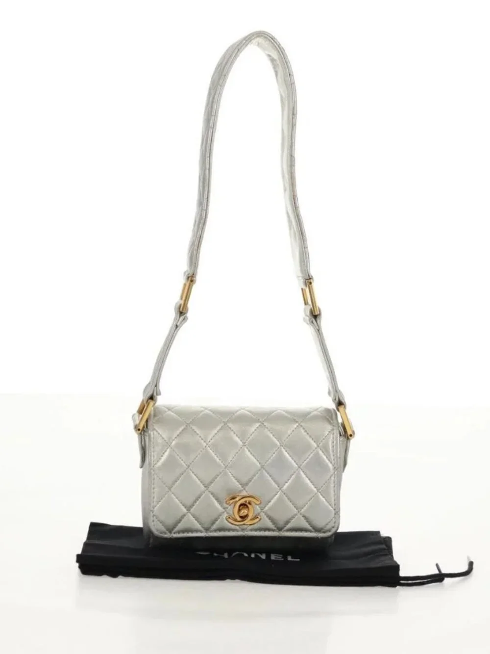CHANEL Matelasse Shoulder Bag Leather Silver Gold CC Auth 152450SAV